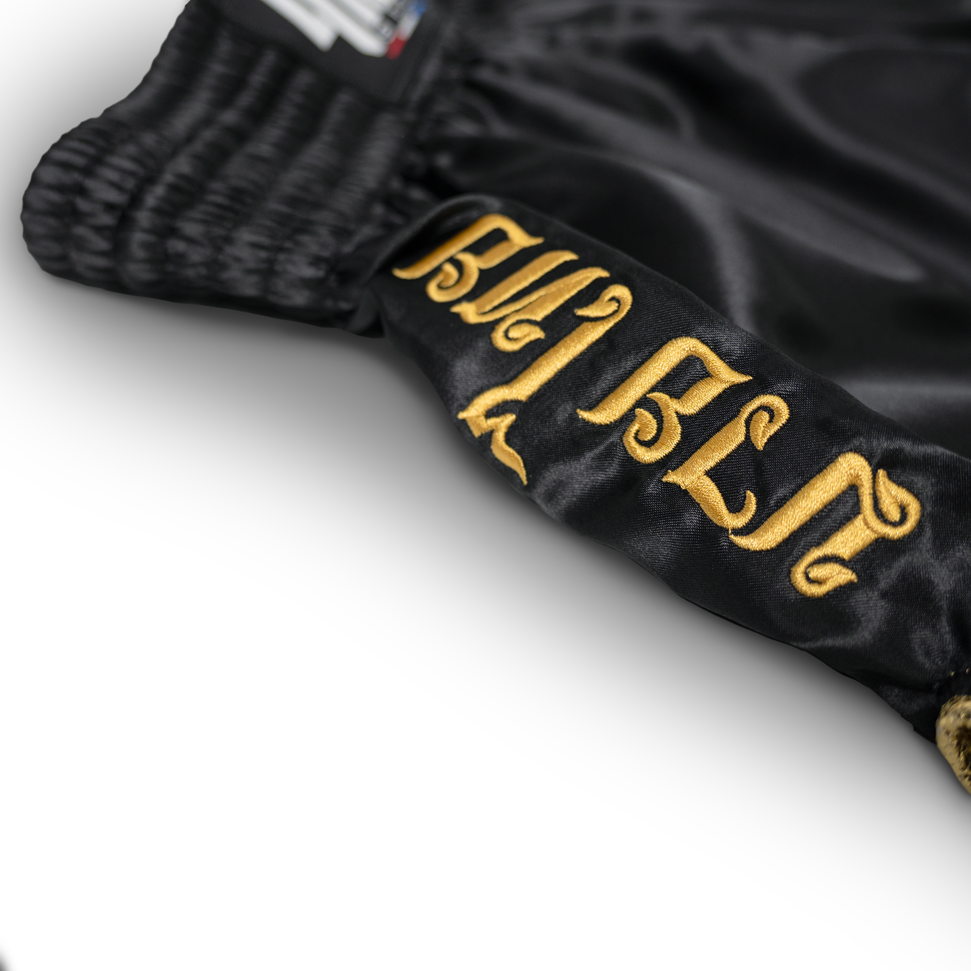 No Problem Muay Thai Shorts – Black/Gold